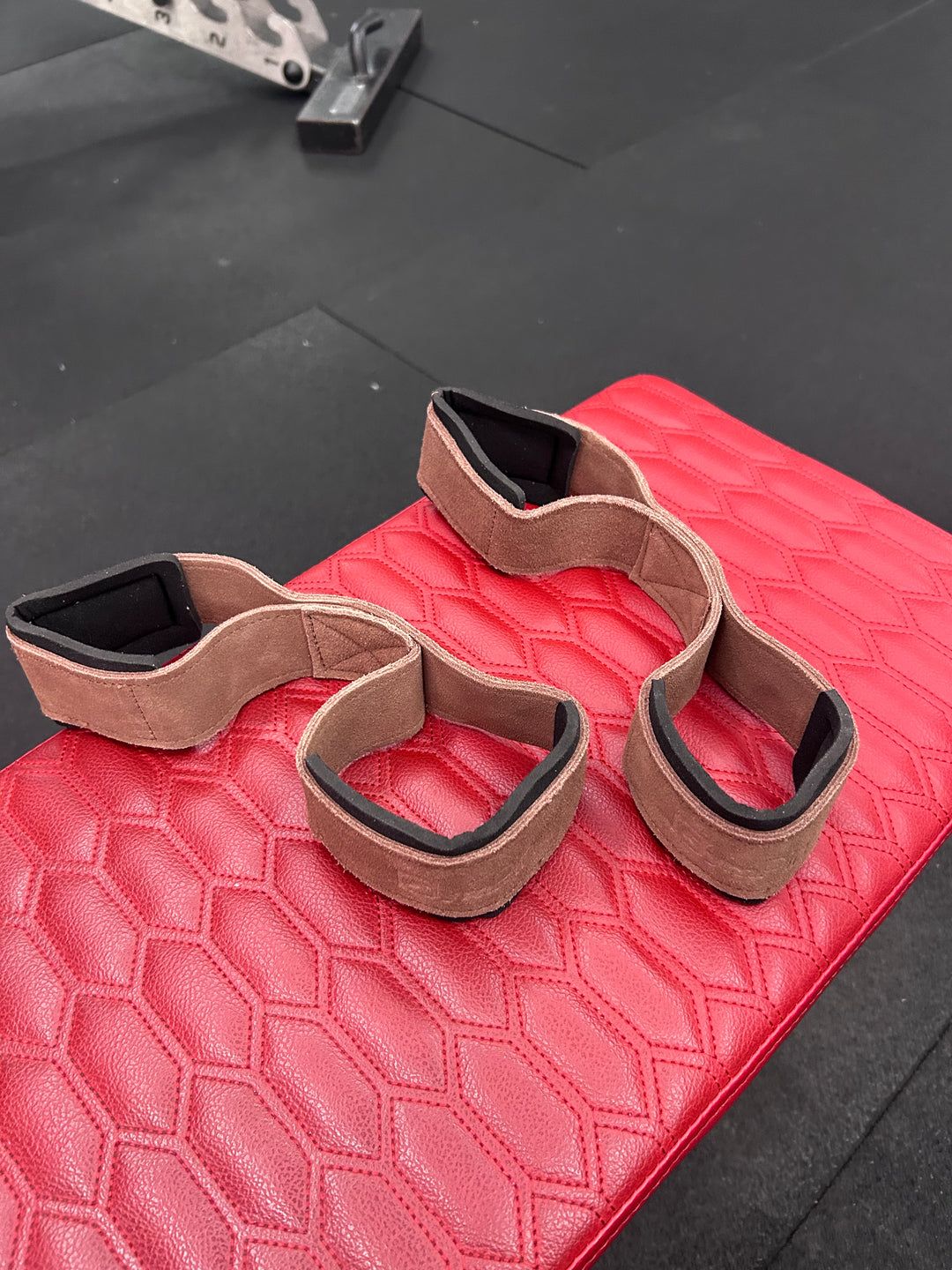 GymPin Leather Figure 8 Straps
