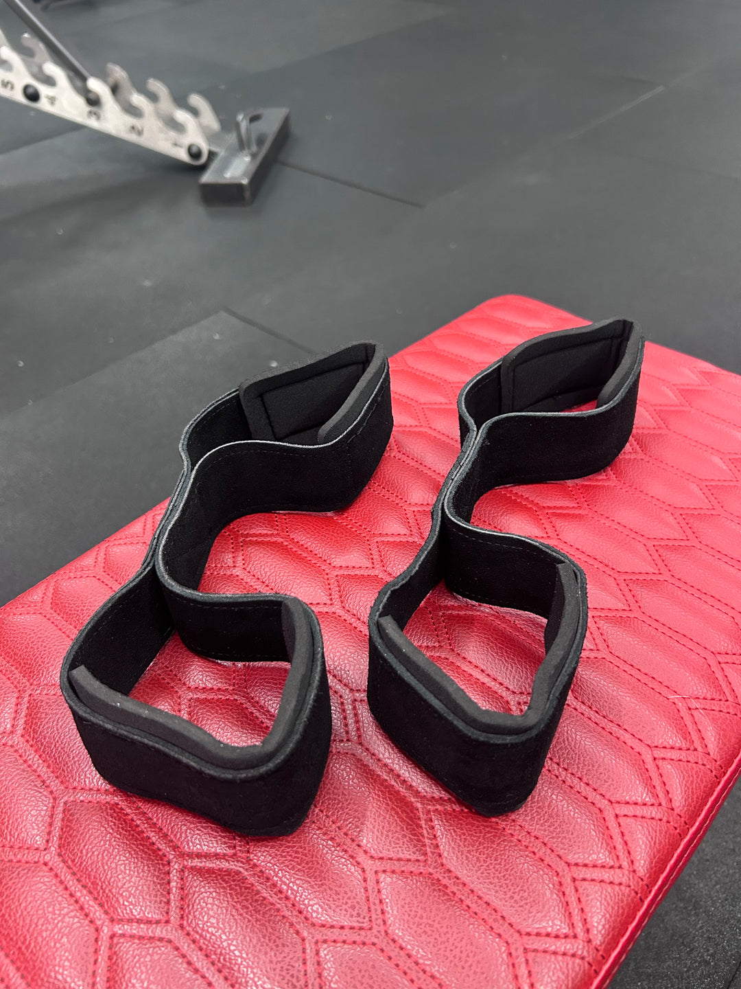 GymPin Leather Figure 8 Straps